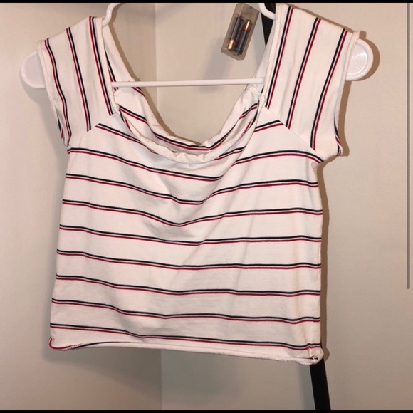 crop top - Picture 1 of 1